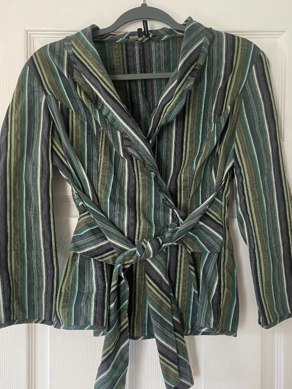 Nic+Zoe v-neck wrap tie-front cotton blouse